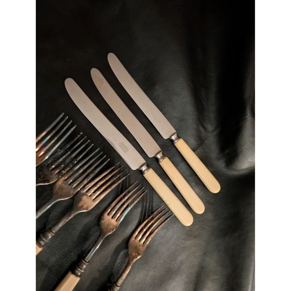 12 pc Universal Resistain Stainless Flatware Cream Handles Knife Fork
